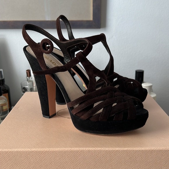 Prada suede platform strappy heels - Picture 2 of 3